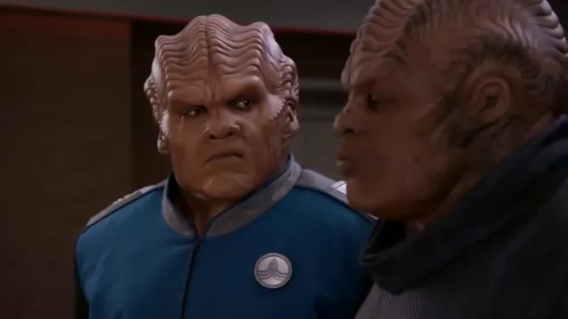 500 CIGARETTES at 00:17 — BORTUS