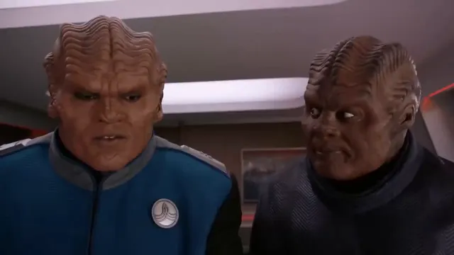 500 CIGARETTES at 00:25 — BORTUS