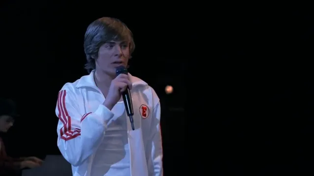 Breaking Free - High School Musical at 00:44 — TROY