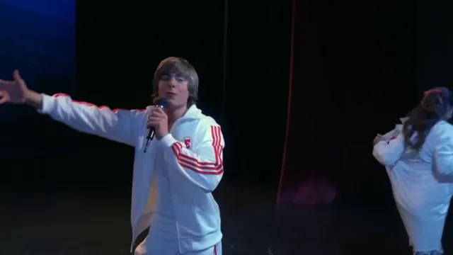 Breaking Free - High School Musical at 01:11 — TROY