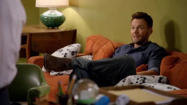 Community - Dean Pares Down Sexuality at 00:11 — JEFF